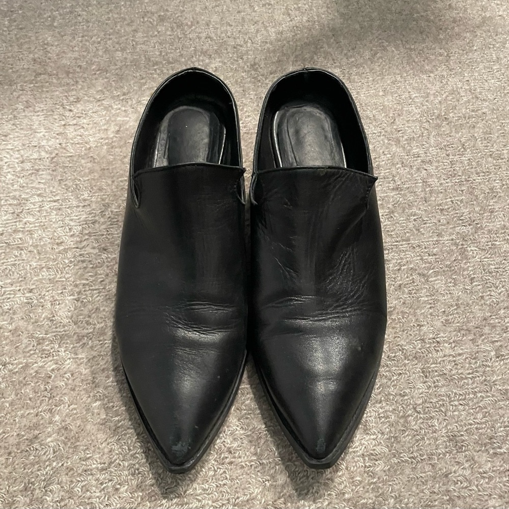 MIISTA Black Loafer Mules Size 9